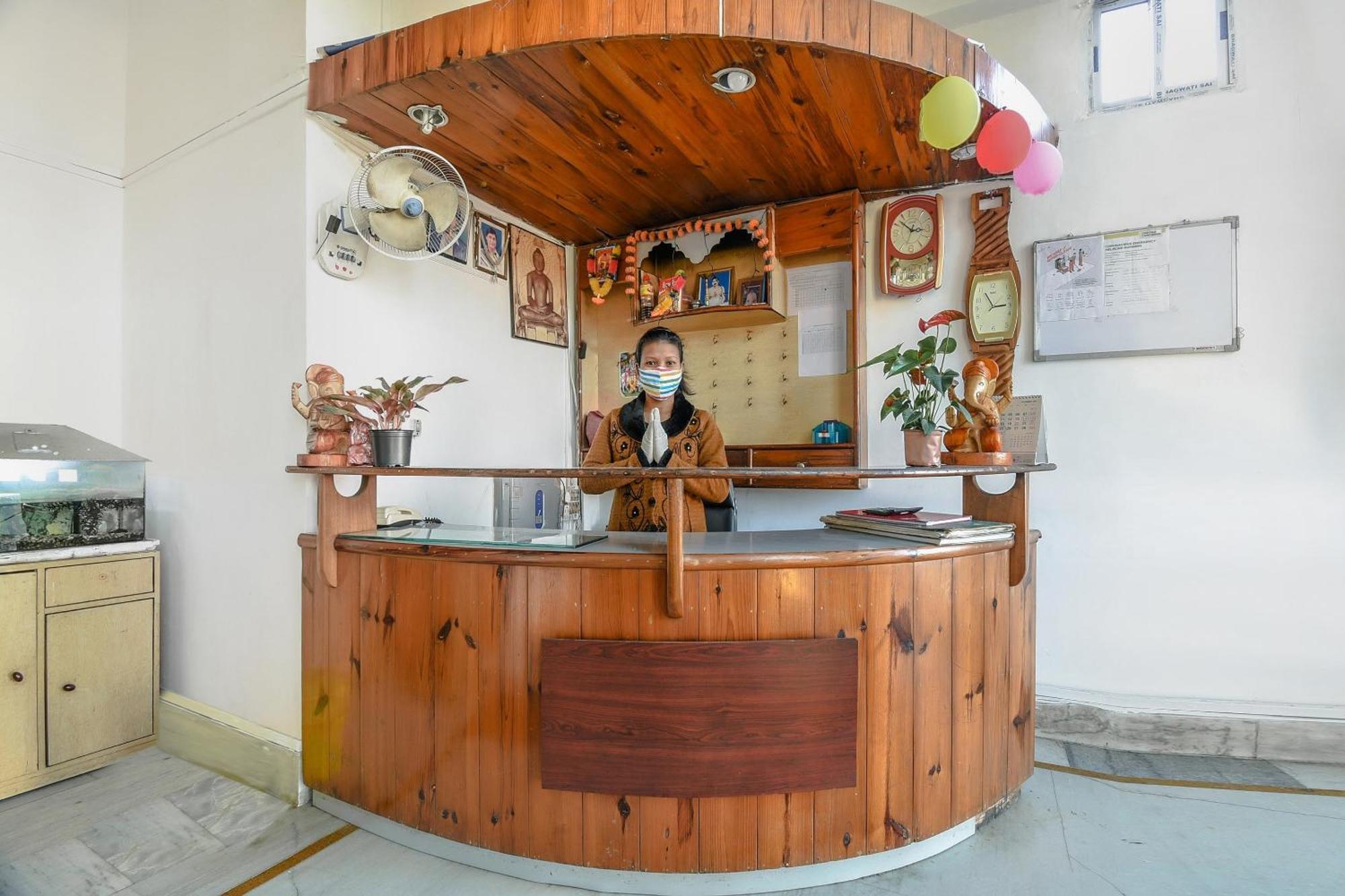 Oyo Flagship 71156 Hotel Jaybee'S Дибругар Екстериор снимка
