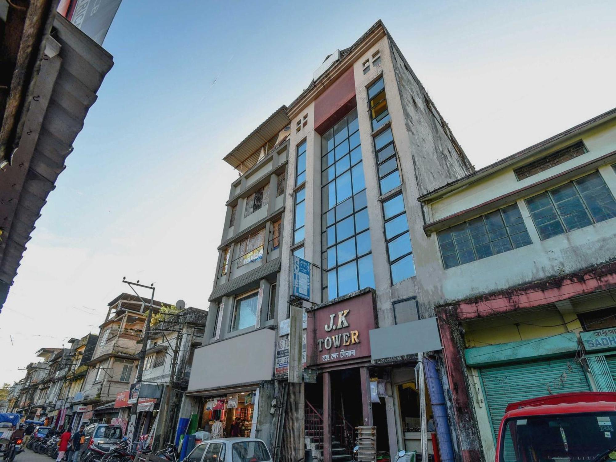 Oyo Flagship 71156 Hotel Jaybee'S Дибругар Екстериор снимка