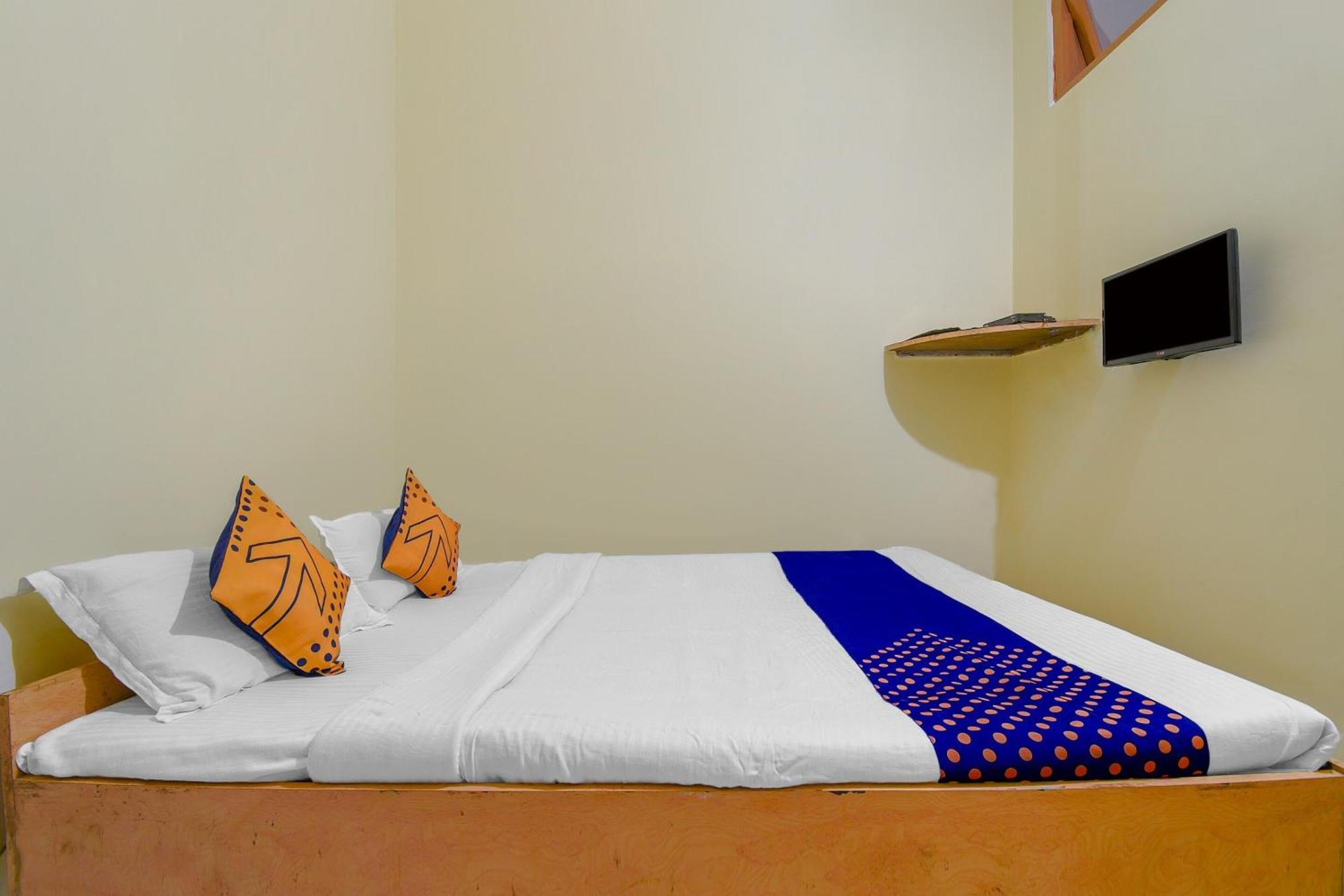 Oyo Flagship 71156 Hotel Jaybee'S Дибругар Екстериор снимка