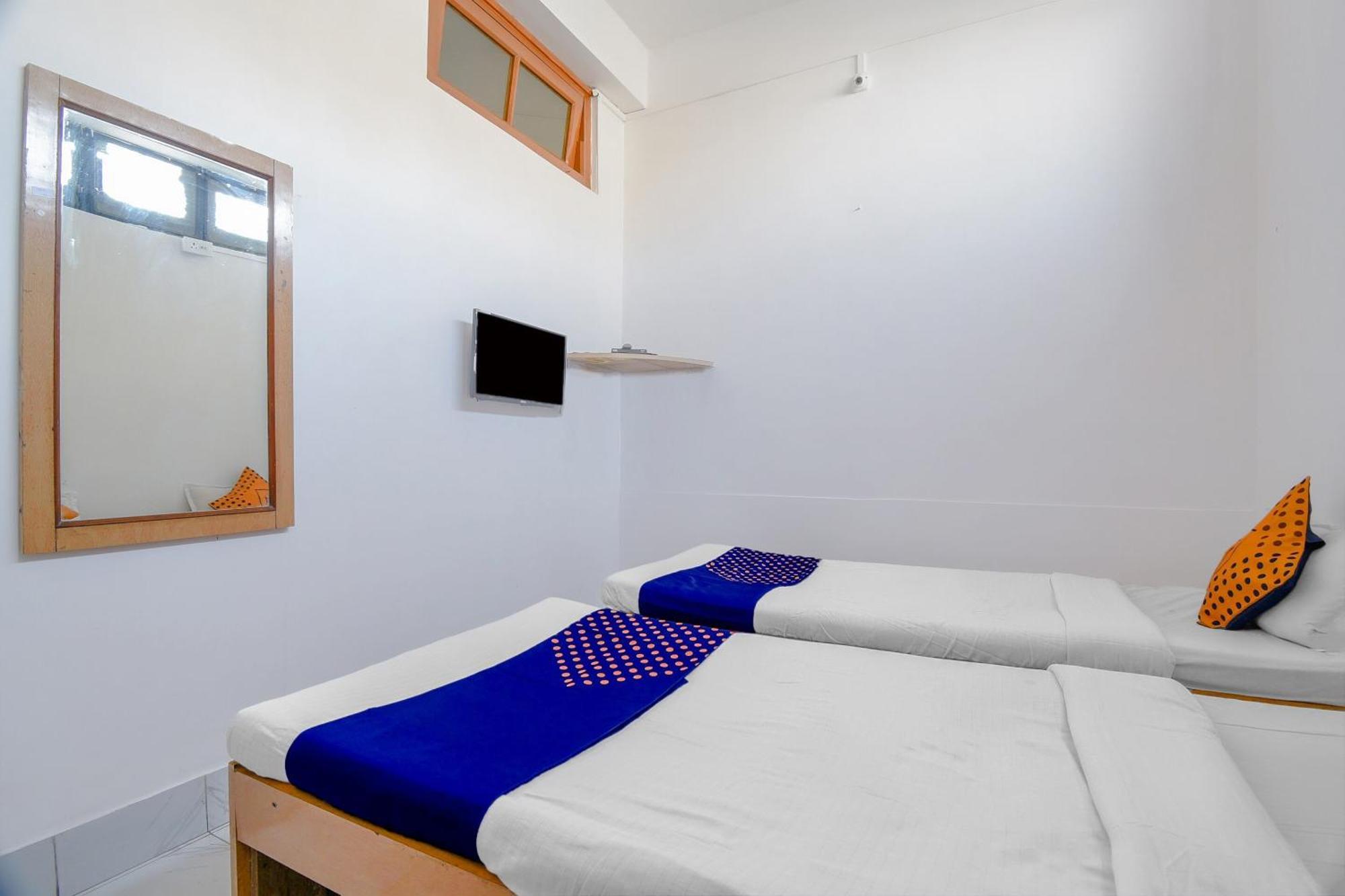 Oyo Flagship 71156 Hotel Jaybee'S Дибругар Екстериор снимка