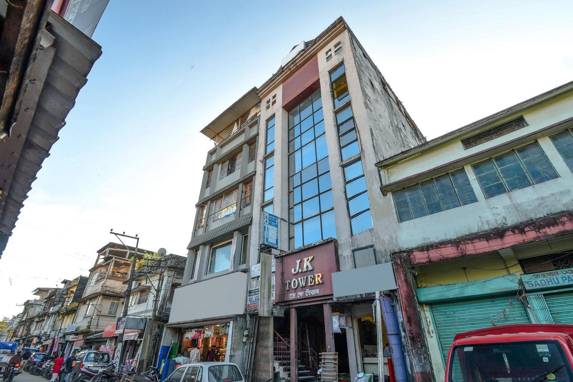 Oyo Flagship 71156 Hotel Jaybee'S Дибругар Екстериор снимка