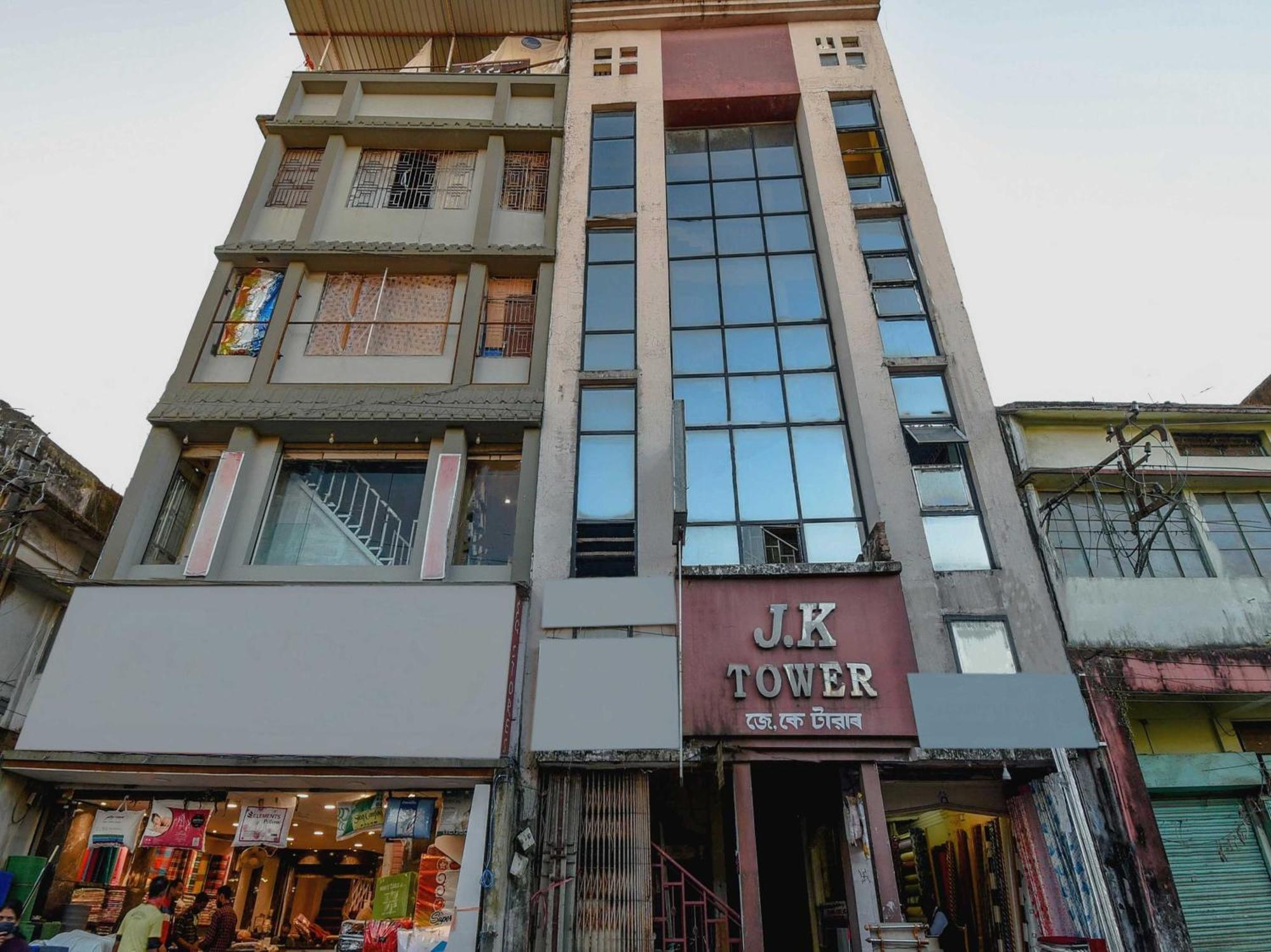 Oyo Flagship 71156 Hotel Jaybee'S Дибругар Екстериор снимка